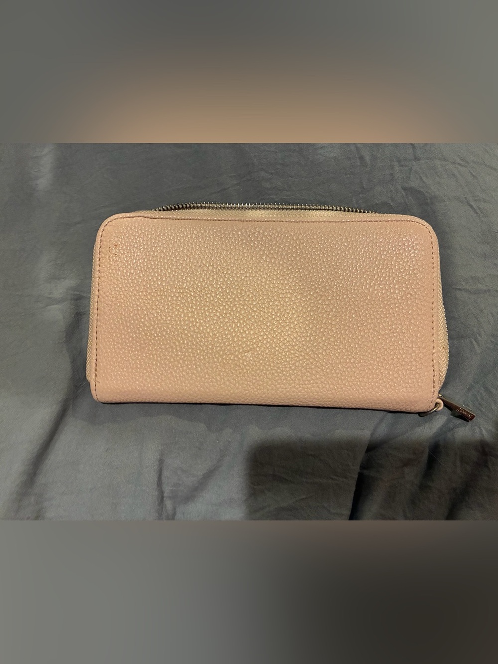 thirty-one Pebbled Zip Wallet Clutch in Dusty Pink